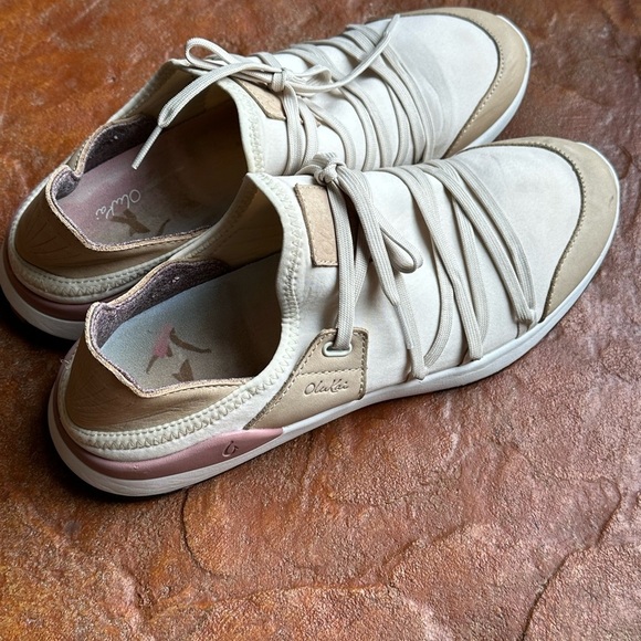 Olukai Casual Slip On Mikiluali Comfort Sneakers in Ivory/Tan/Rose Sz 9US - Picture 8 of 11